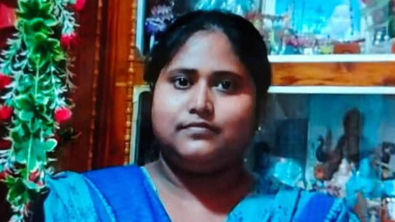 एसएससी भर्ती रद्द होने से प्रभावित शिक्षिका की मौत, अधिकाधिक नींद की गोलियां लेने की आशंका