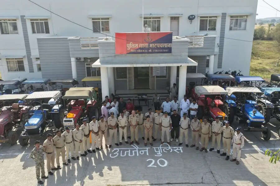 उज्जैन और भोपाल पुलिस ने ट्रैक्टर एवं चार पहिया वाहन धोखाधड़ी करने वाले गिरोहों का किया भंडाफोड़