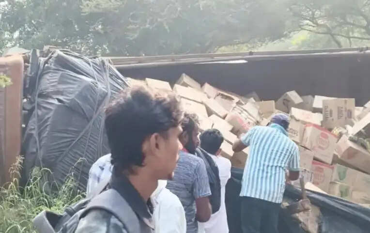 सिरसा में दर्दनाक हादसा, तीन की मौत, दो दर्जन घायल
