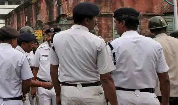 कोलकाता में सड़क जाम कर मंच के लिए जमीन मापने पर तृणमूल नेताओं के खिलाफ एफआईआर