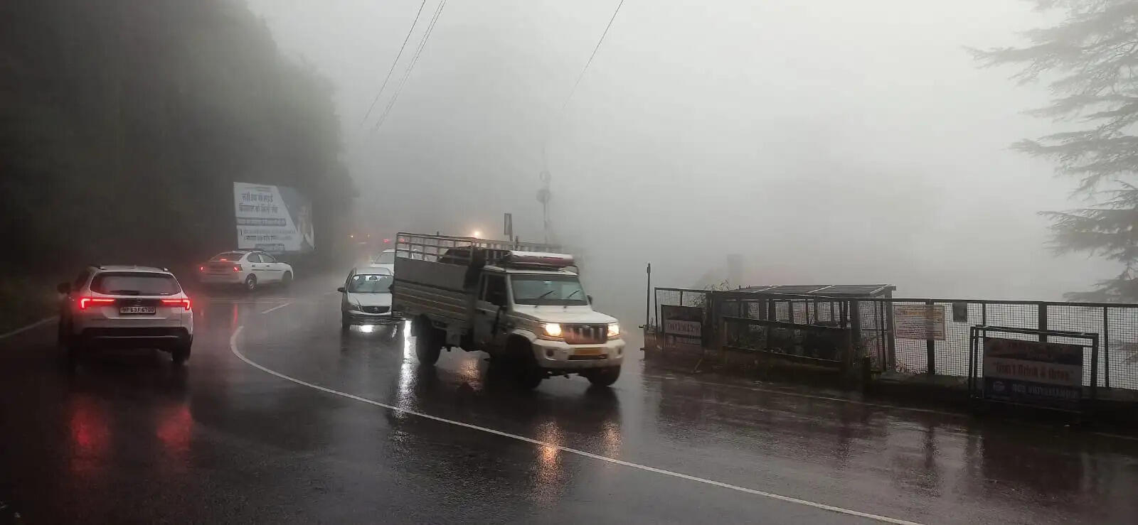 अक्टूबर में बर्फ से लकदक हिमाचल के पहाड़, शीतलहर तेज, सात डिग्री लुढ़का पारा