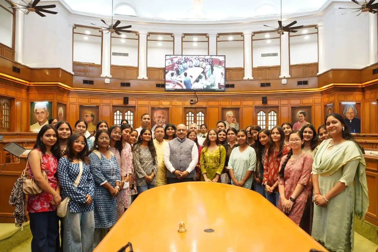 विजेंद्र गुप्ता ने विधान सभा जैसे संस्थानों को सीखने, संवाद और सहभागिता के खुले मंच के रूप में विकसित करने पर दिया जोर