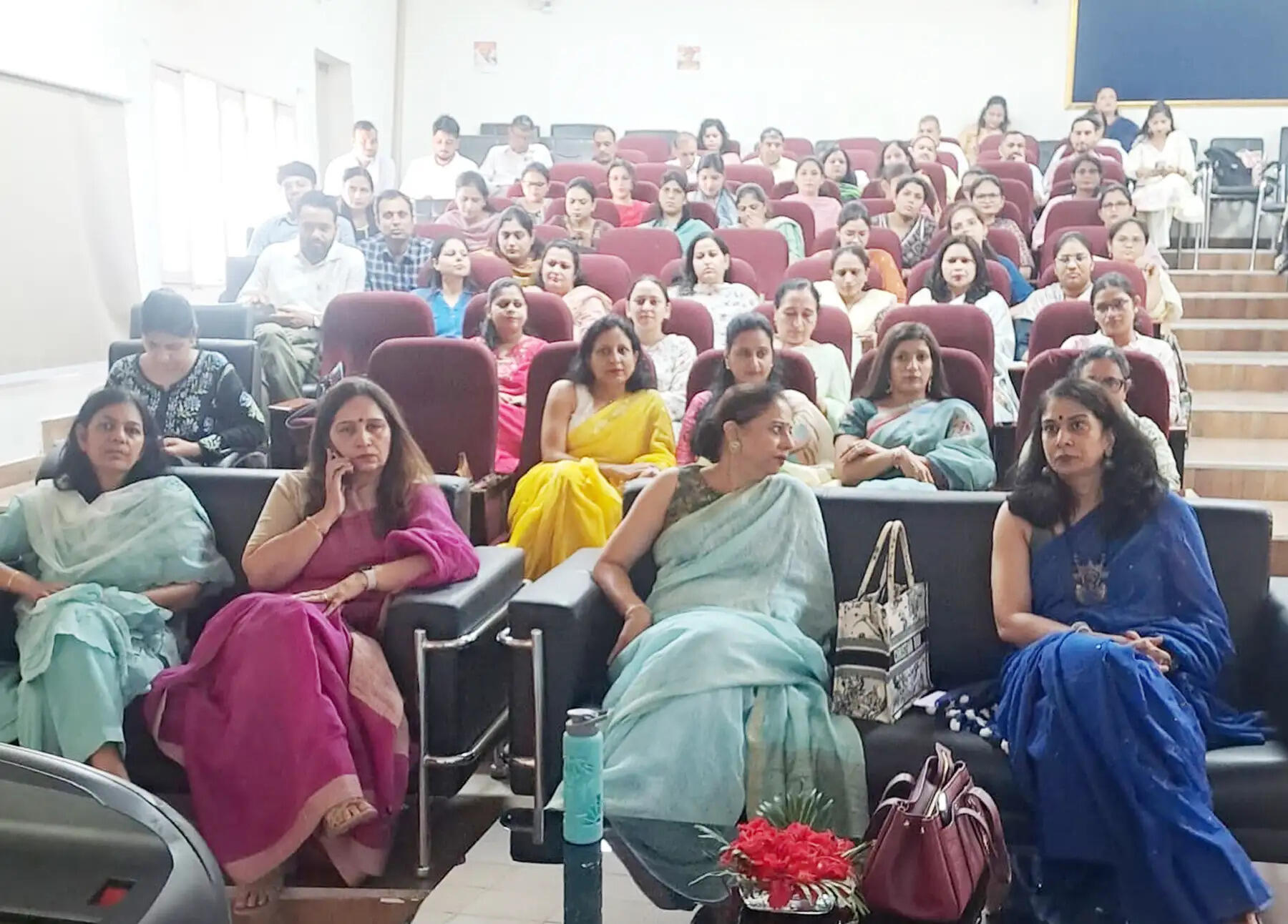 गुरुग्राम: हर अधिकारी व कर्मचारी को कर्तव्यों, अधिकारों की जानकारी हो: अनिल शर्मा
