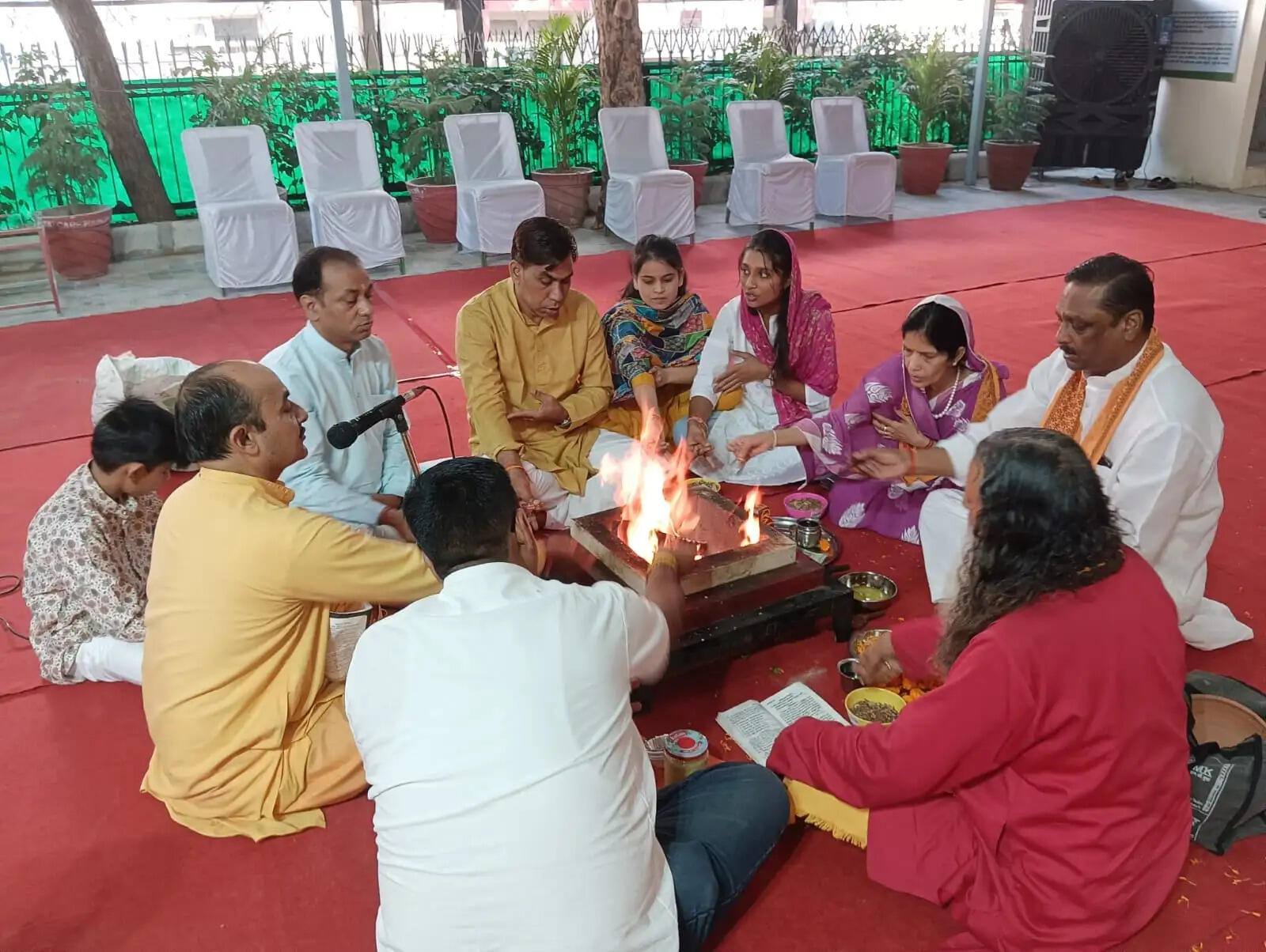 गृह-गृह यज्ञ अभियान में ऑनलाइन के माध्यम से देशभर में 24 लाख स्थानों पर एक साथ यज्ञ आहुतियां की गई अर्पित