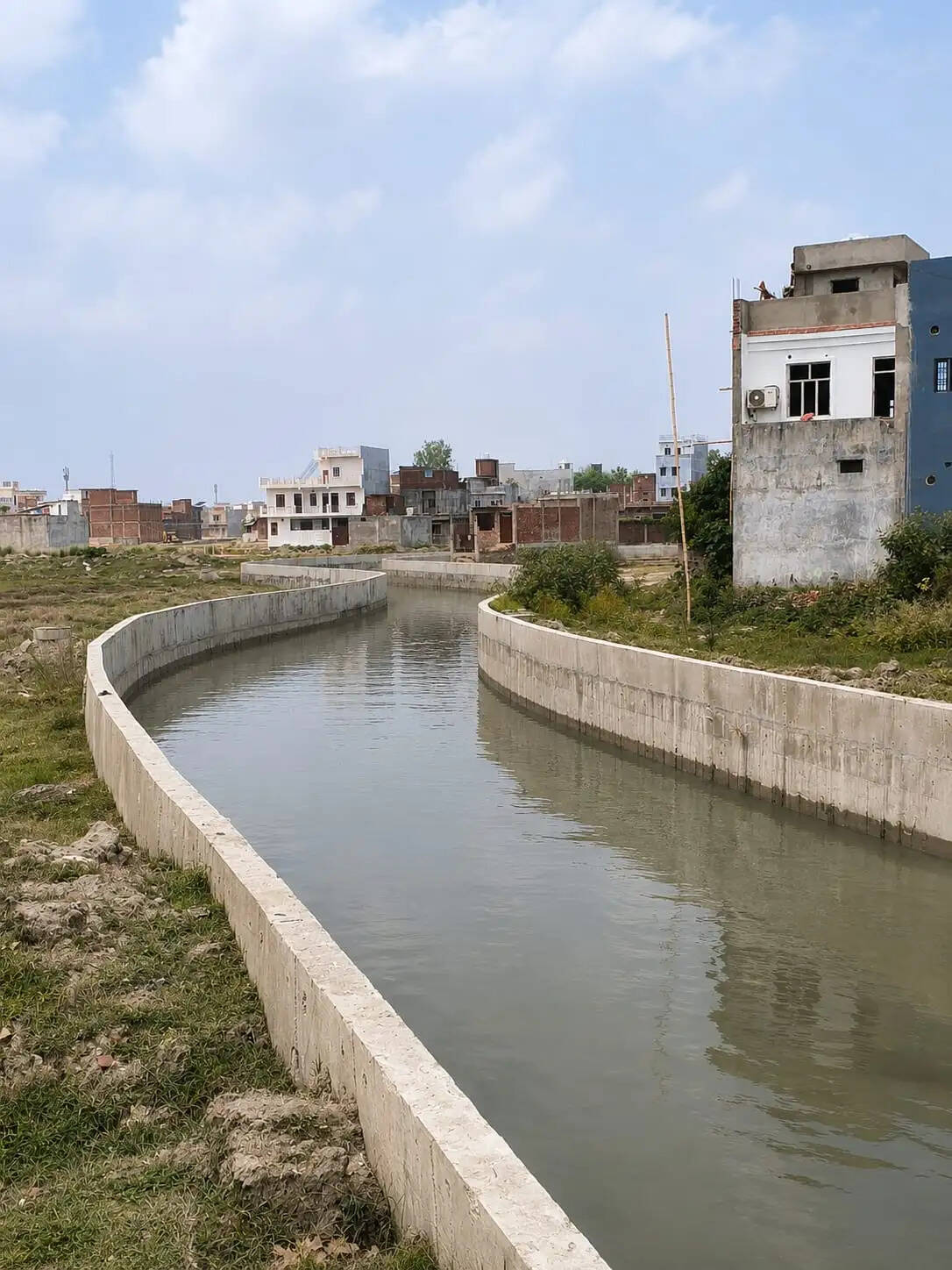 गोरखपुर में गोड़धोइया नाला परियोजना से अब हाे रहा निर्बाध जल प्रवाह, लोगों को जल भराव से मिली मुक्ति