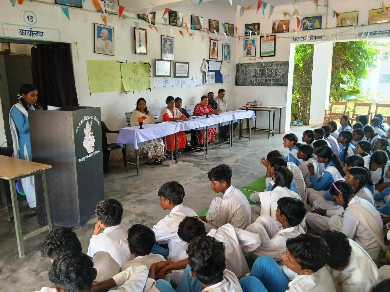 ‘मेरे सपनों का भारत’ पर बलरामपुर के विद्यार्थियों ने दिखाई प्रतिभा