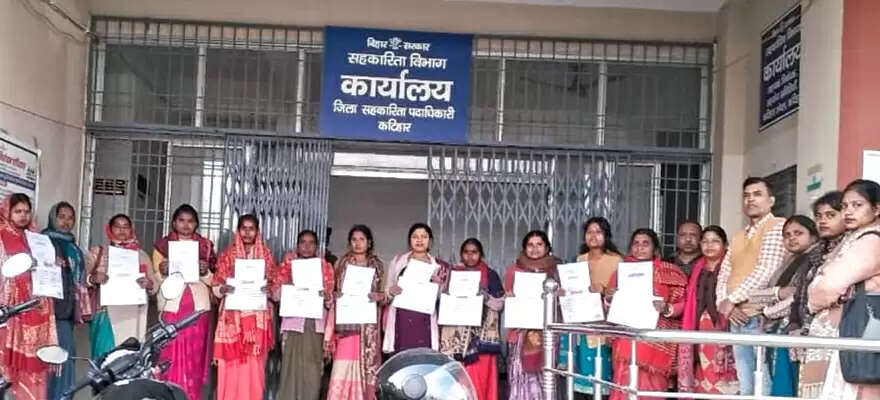 जीविका द्वारा गठित 10 संकुल संघों का निबंधन संपन्न