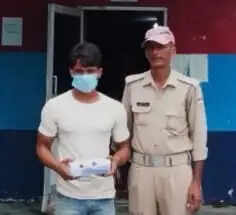 100 नशीले कैप्सूल के साथ तस्कर मुन्तियाज गिरफ्तार
