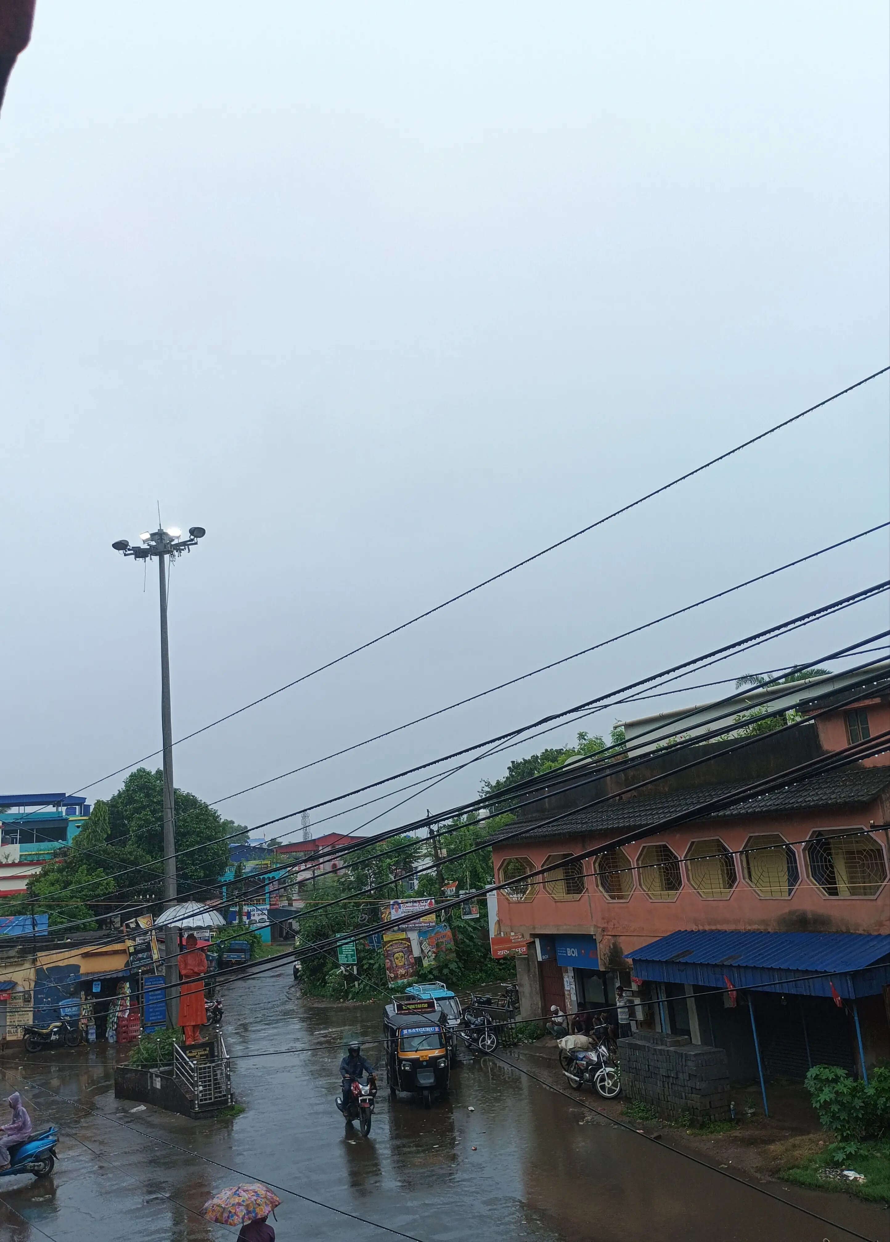 दक्षिण पश्चिम बंगाल में भारी वर्षा, कई जिलों के लिए मौसम विभाग का अलर्ट
