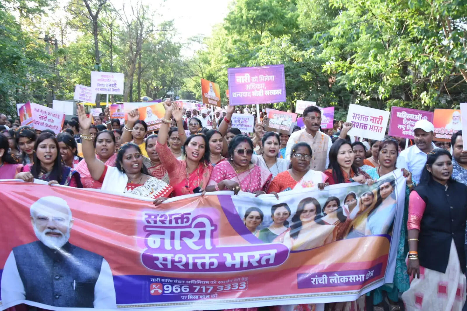 पंचायत से पार्लियामेंट तक निर्णय में शामिल होगी नारी : संजय सेठ