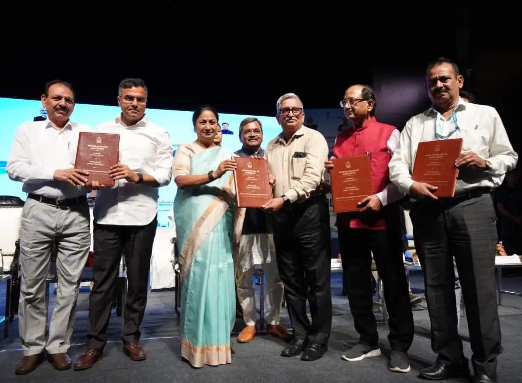 मुख्यमंत्री ने डीजेबी के पेंशनर्स एवं पारिवारिक पेंशनर्स के लिए कैशलेस चिकित्सा सुविधा का किया शुभारंभ