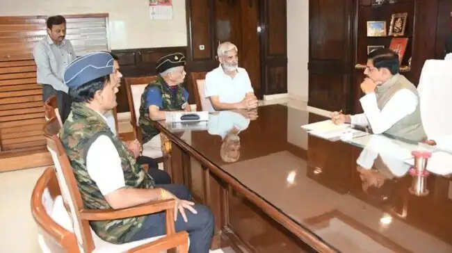 मप्र: मुख्यमंत्री मोहन यादव से मिले ट्विशा के परिजन, सरकार ने हर संभव सहायता का दिया आश्वासन
