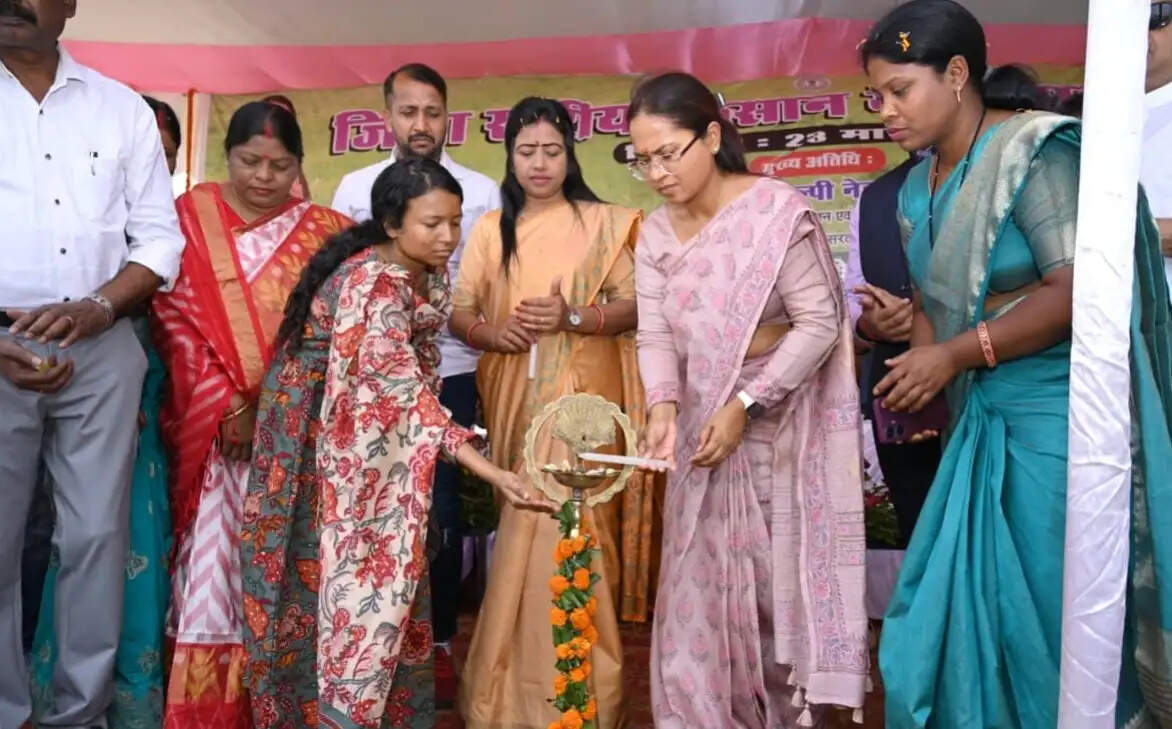 युद्ध को देखते हुए यूरिया आपूर्ति पर केंद्र सरकार बनाए ठोस रणनीति : शिल्पी