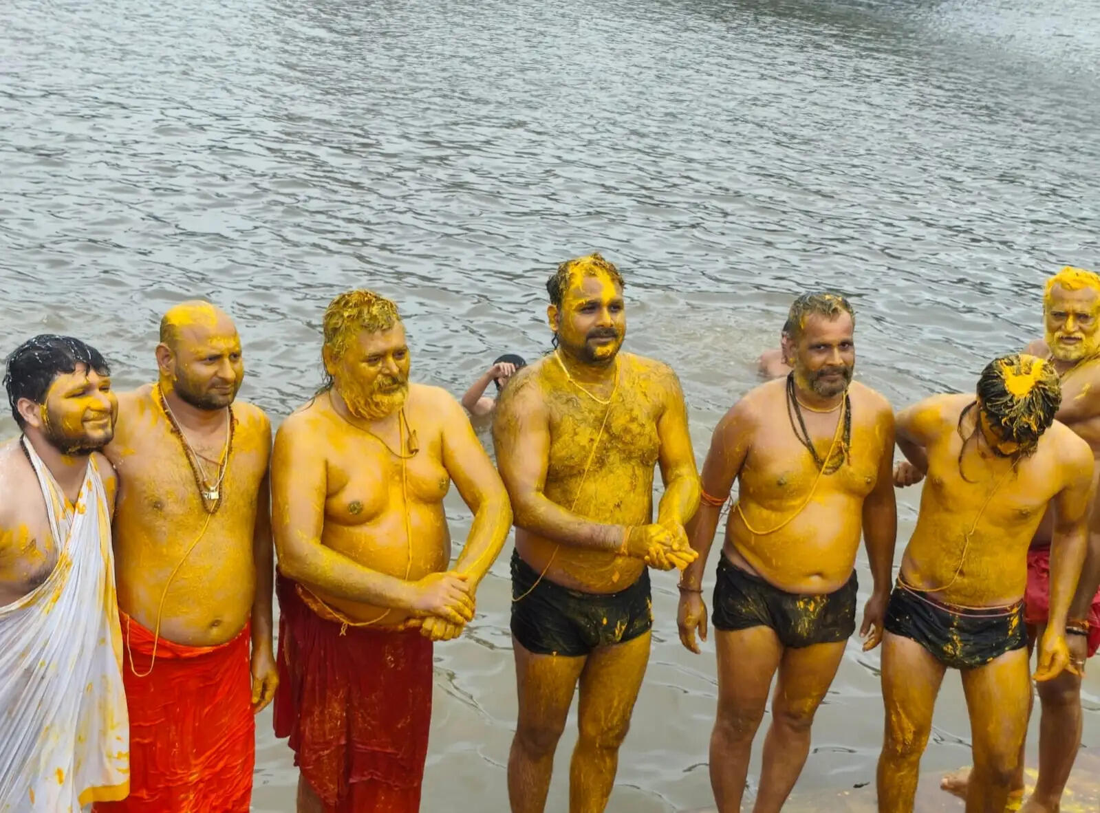 अनूपपुर। वैदिक मंत्रोच्चार के बीच अमरकंटक में मनाया गया श्रावणी पर्व
