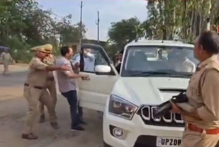 (अपडेट) पूर्व सांसद भारतेन्द्र सिंह पर जानलेवा हमले का प्रयास, पुलिस की मौजूदगी में दी गई गोली मारने की धमकी