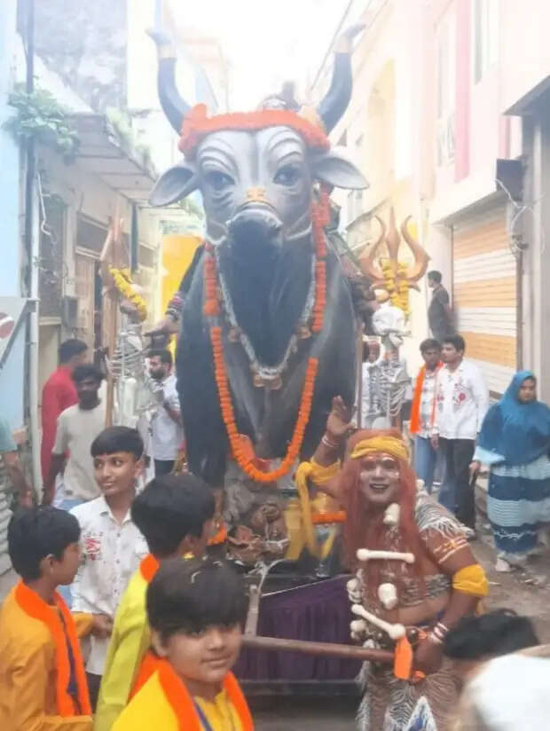 झाबुआ: अंतिम श्रावण सोमवार पर सब तरफ उद्घौषित हुआ हर हर महादेव; शिवमय हुए नगर ग्राम