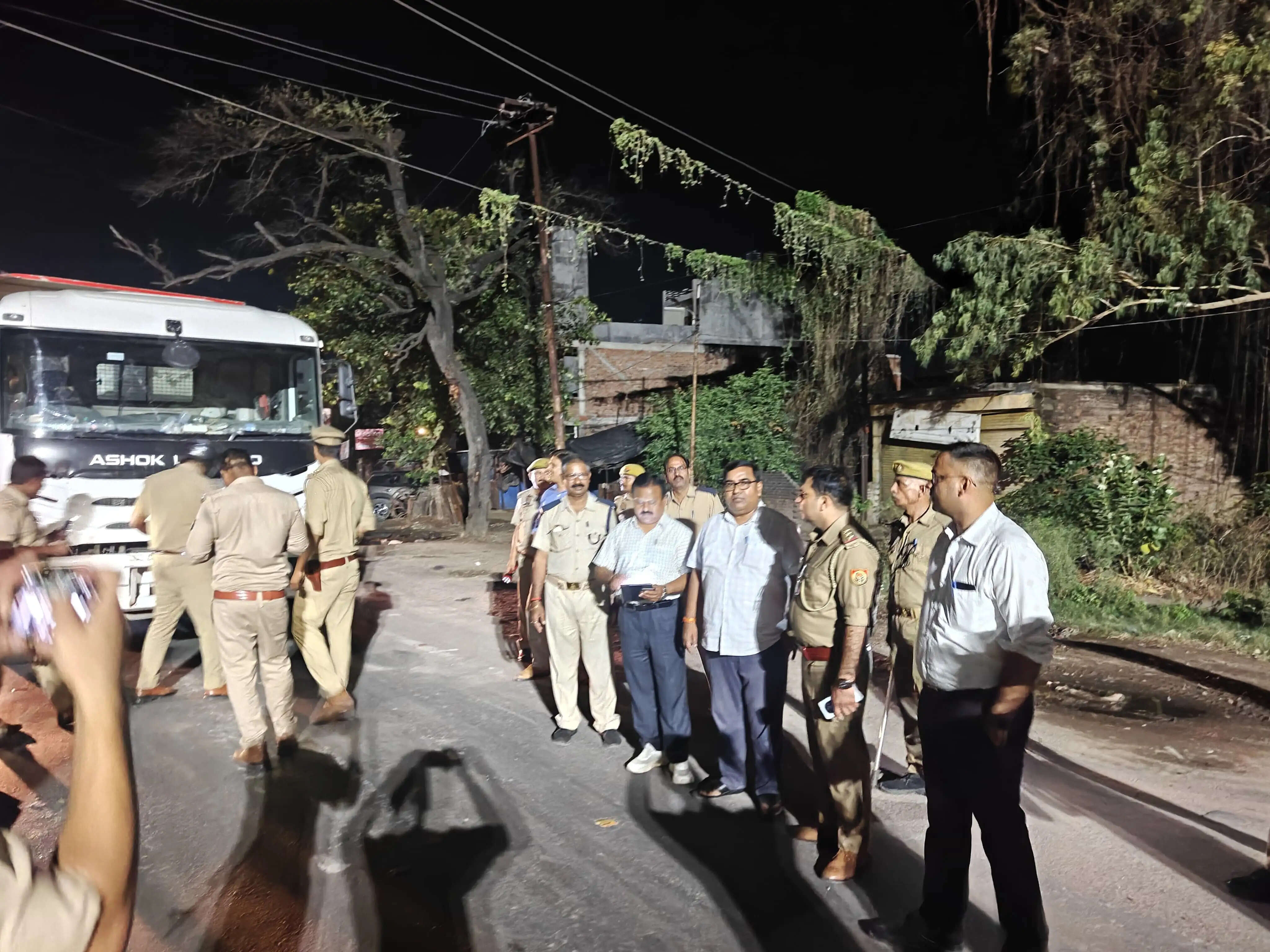 कानपुर में 92 वाहनों पर कार्रवाई, 9 सीज, 83 के चालान