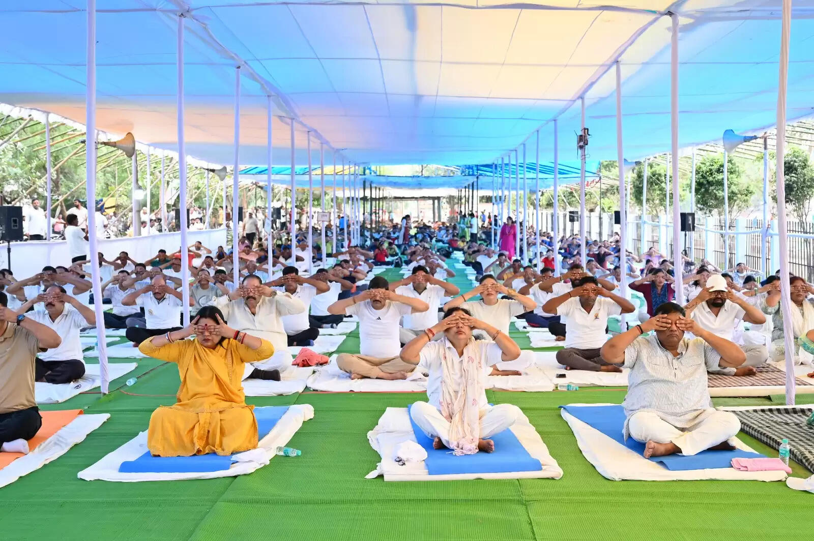 जांजगीर : 11वां अंतर्राष्ट्रीय योग दिवस पर सामूहिक योग कार्यक्रम का हुआ आयोजन