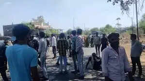 देवास: दुष्कर्म मामले में कार्रवाई में देरी से आहत बेटे का आत्मघाती कदम, गांव में उबाल, सड़क जाम