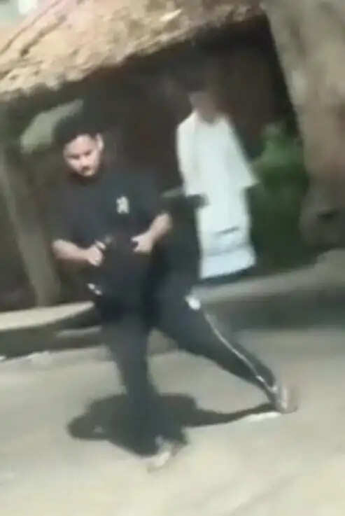 चोरी के सामान को लेकर विवाद, फायरिंग और तलवार लहराने का वीडियो वायरल; मौके से खोखा बरामद