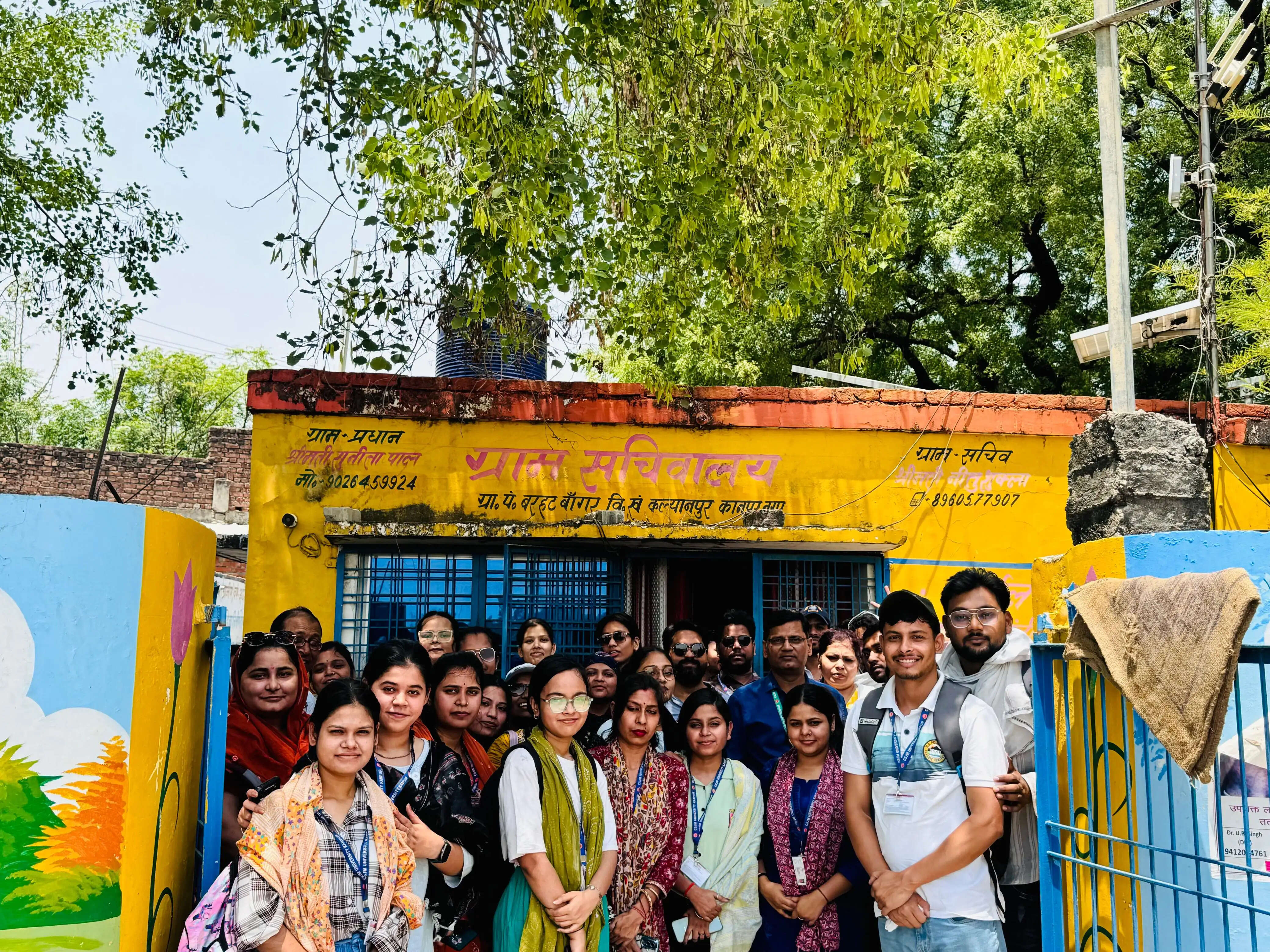 ग्रामीण शिविर में छात्रों ने समझीं गांव की जमीनी हकीकत, सामाजिक व संसाधन मानचित्रण का किया अभ्यास