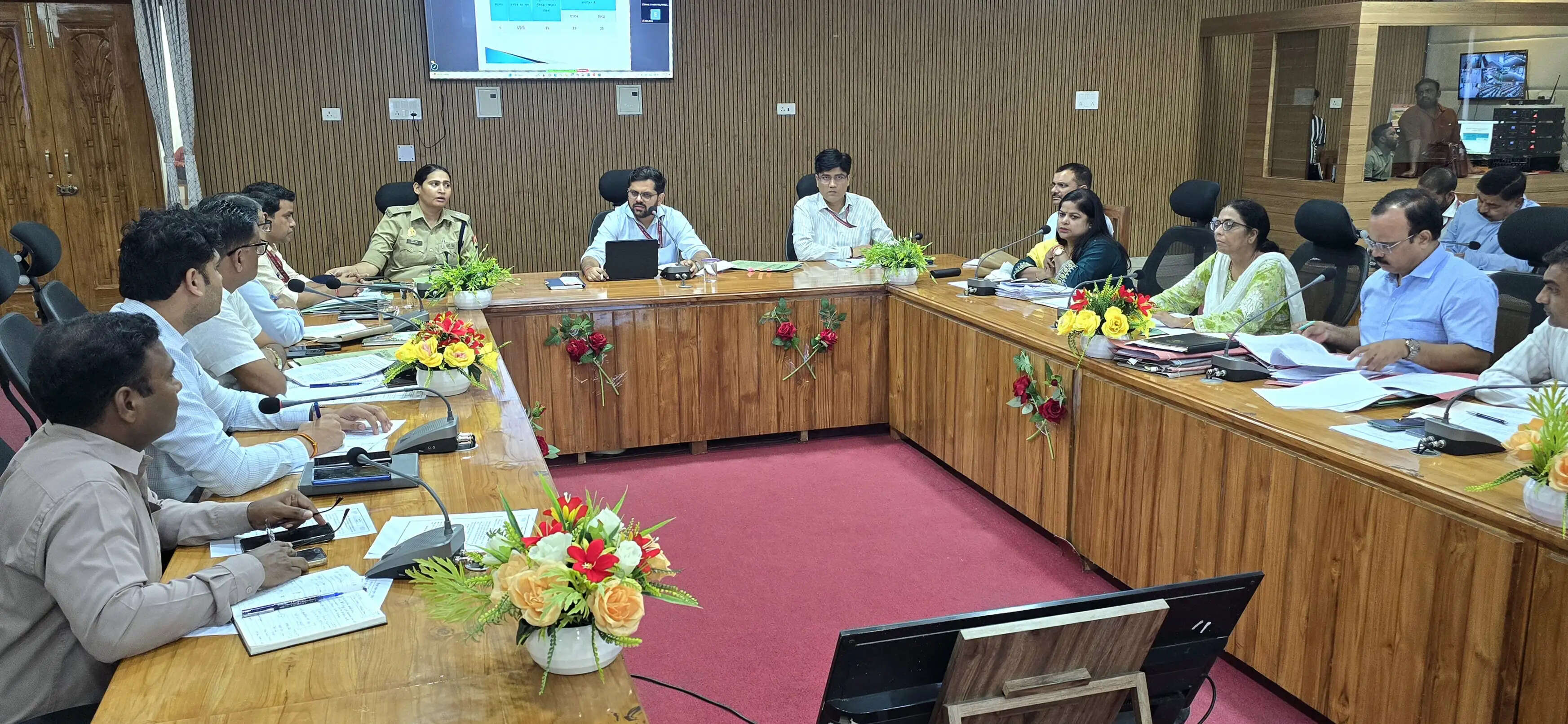 नियमों की अनदेखी पर स्कूलों के खिलाफ होगी कार्रवाई : जिलाधिकारी
