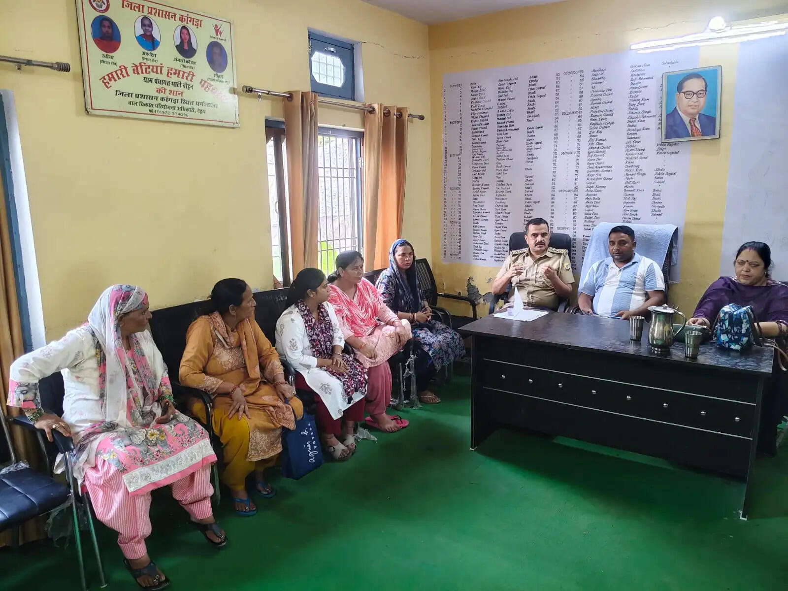 देहरा पुलिस ने 7 नव निर्वाचित पंचायतों में की नशा निवारण समितियों की बैठकें आयोजित