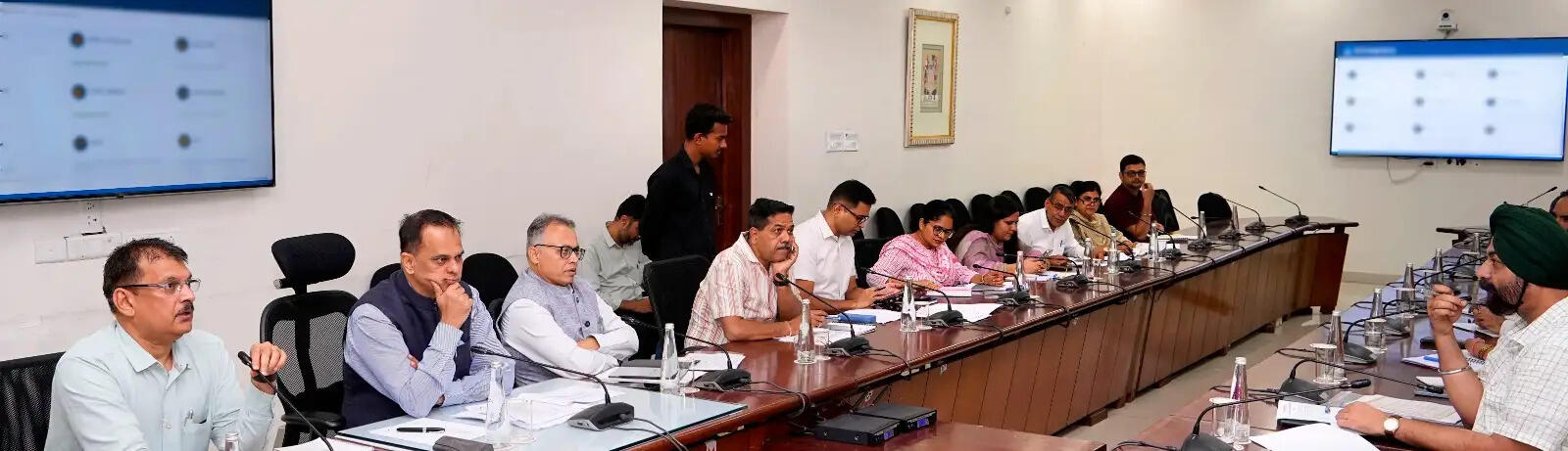 साइबर अपराध पीड़ितों को त्वरित राहत और नवीन आपराधिक कानूनों का प्रभावी क्रियान्वयन सुनिश्चित करें: मुख्य सचिव