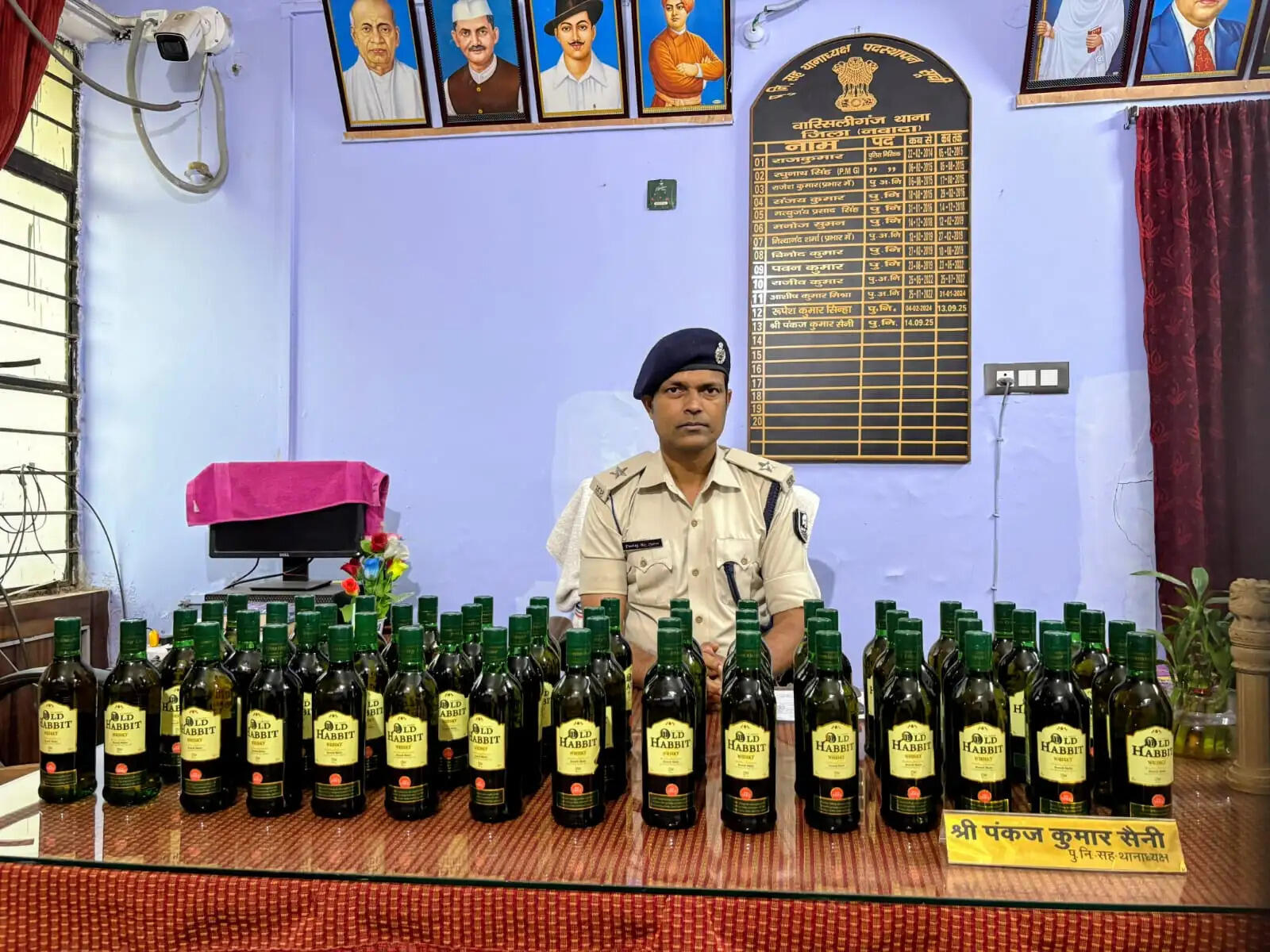 नवादा में 583 लीटर विदेशी शराब व एक मारुति वैन बरामद, तस्कर गिरफ्तार