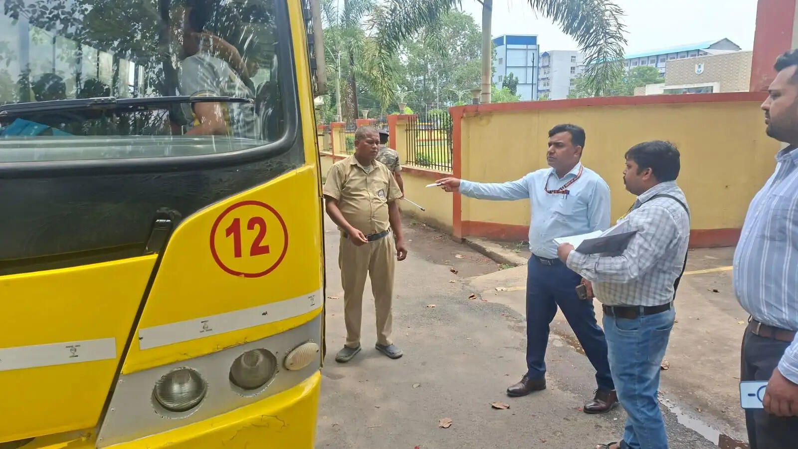 डीटीओ ने की स्कूली बस सहित 93 वाहनों की जांच, दो लाख का वसूला जुर्माना