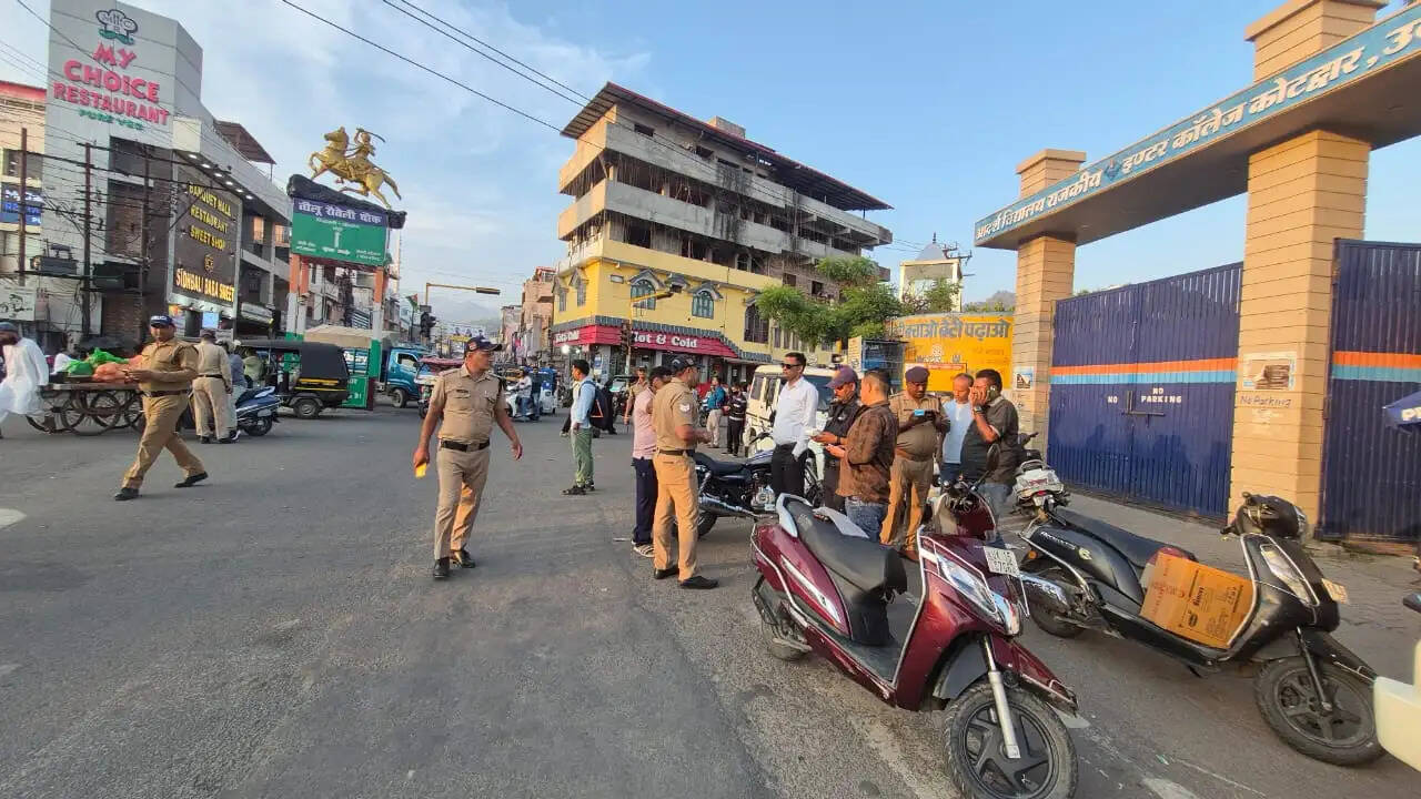 कोटद्वार में चला सघन वाहन चेकिंग अभियान
