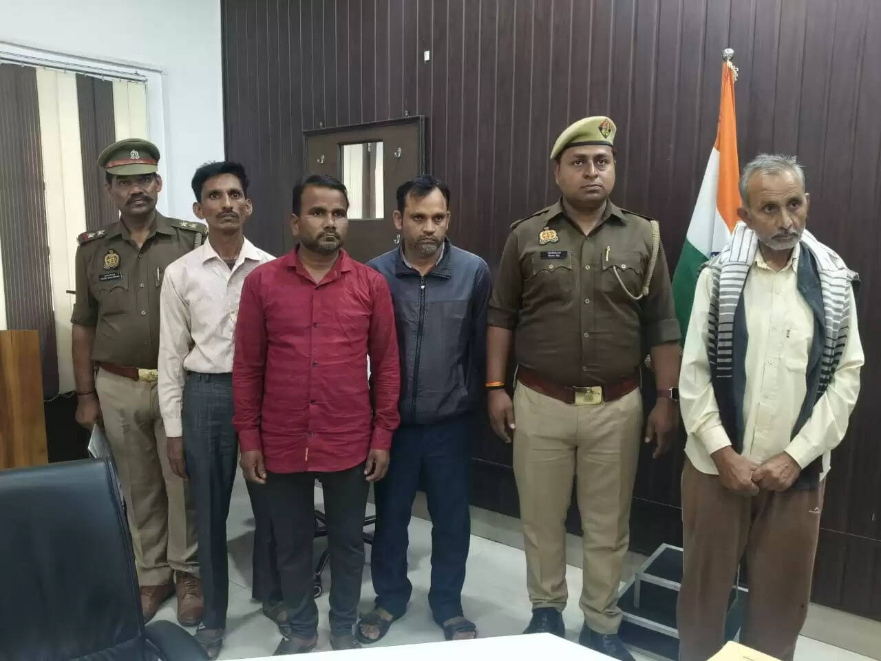 सरकारी योजनाओं के नाम पर ठगी करने वाले गैंग के चार गिरफ्तार