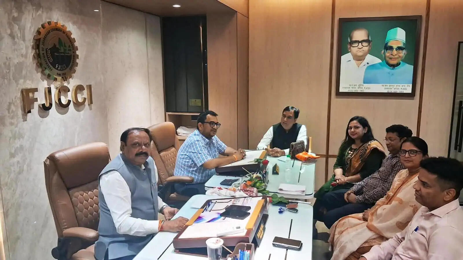 ट्रांसपोर्टनगर को जल्द चालू करने के लिए चेंबर अध्यक्ष ने की विभागीय सचिव से बात
