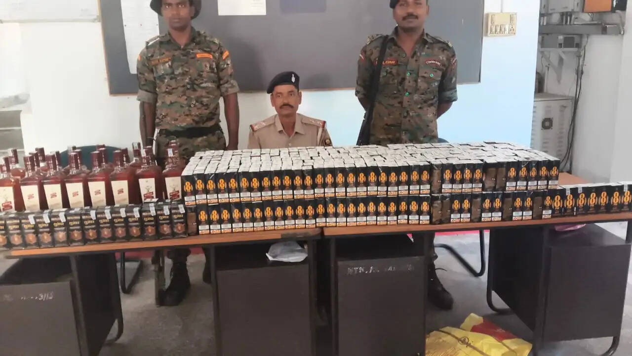 बेतिया में 124.47 लीटर विदेशी शराब बरामद, कारोबारी फरार