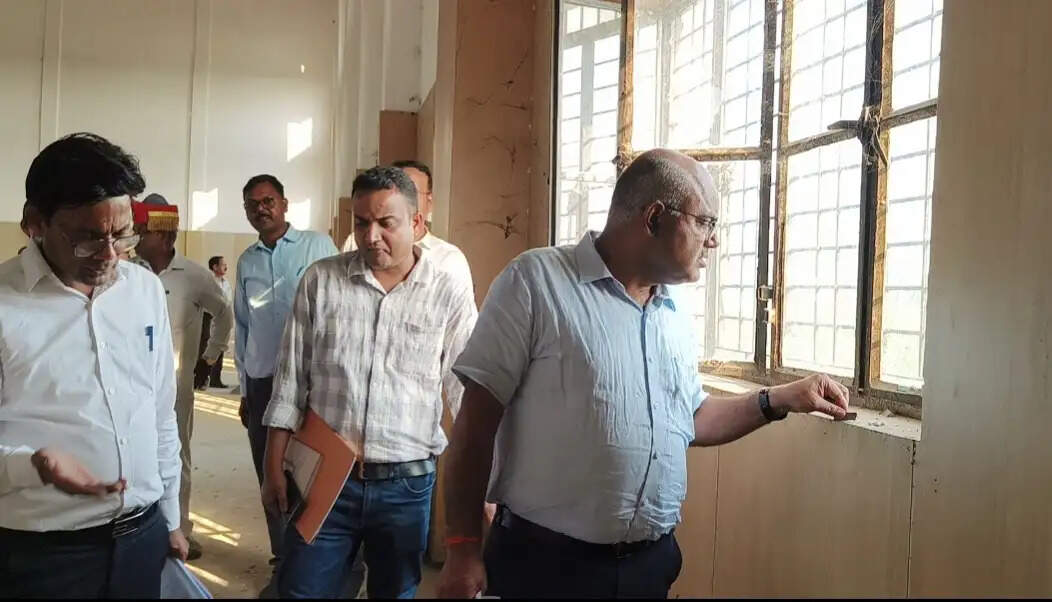 मल्टीपर्पज हॉल से खिलाड़ियों को बेहतर सुविधा मिलेंगी : जिलाधिकारी