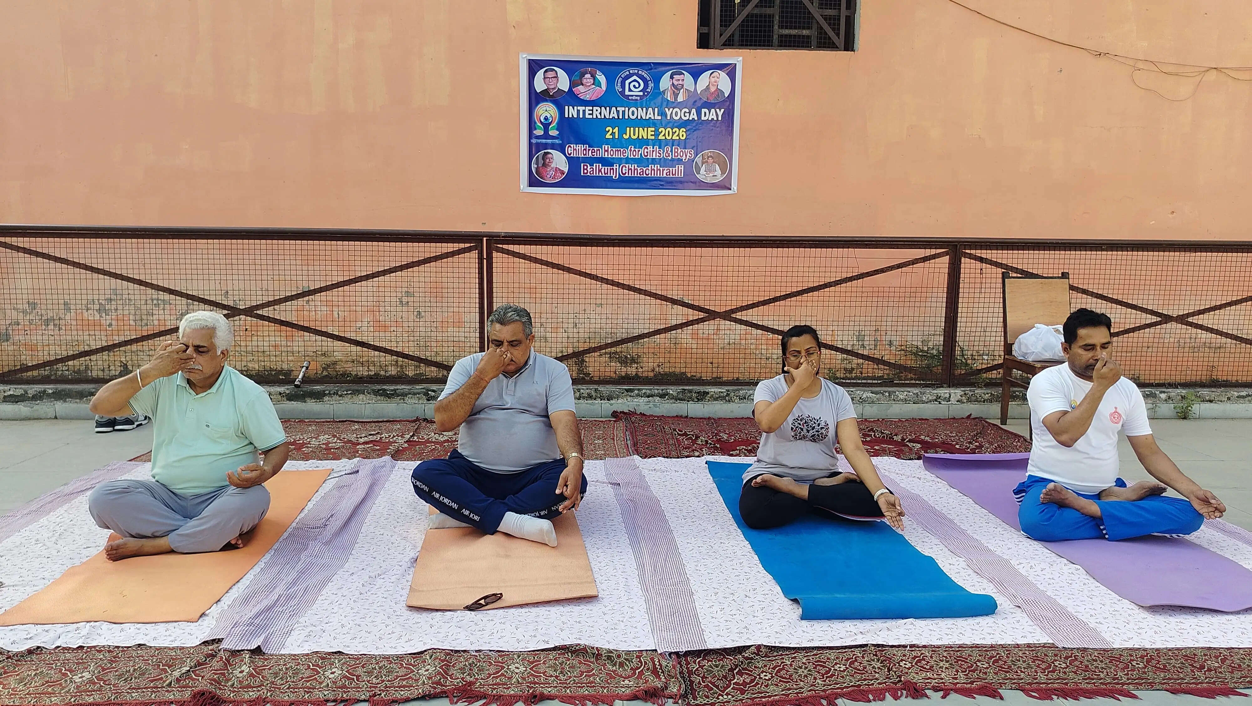 यमुनानगर:अंतरराष्ट्रीय योग दिवस पर योगमय हुआ यमुनानगर, विभिन्न संस्थानों में हजारों लोगों ने किया योगाभ्यास