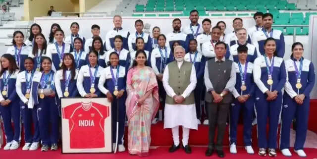 एशियाई खेलों में भारतीय खिलाड़ियों ने तिरंगे की शान बढ़ाई: मोदी
