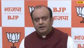 कैप्टन स्मित मच्छर को लेकर गांधी परिवार की चुप्पी पर भाजपा ने उठाए सवाल