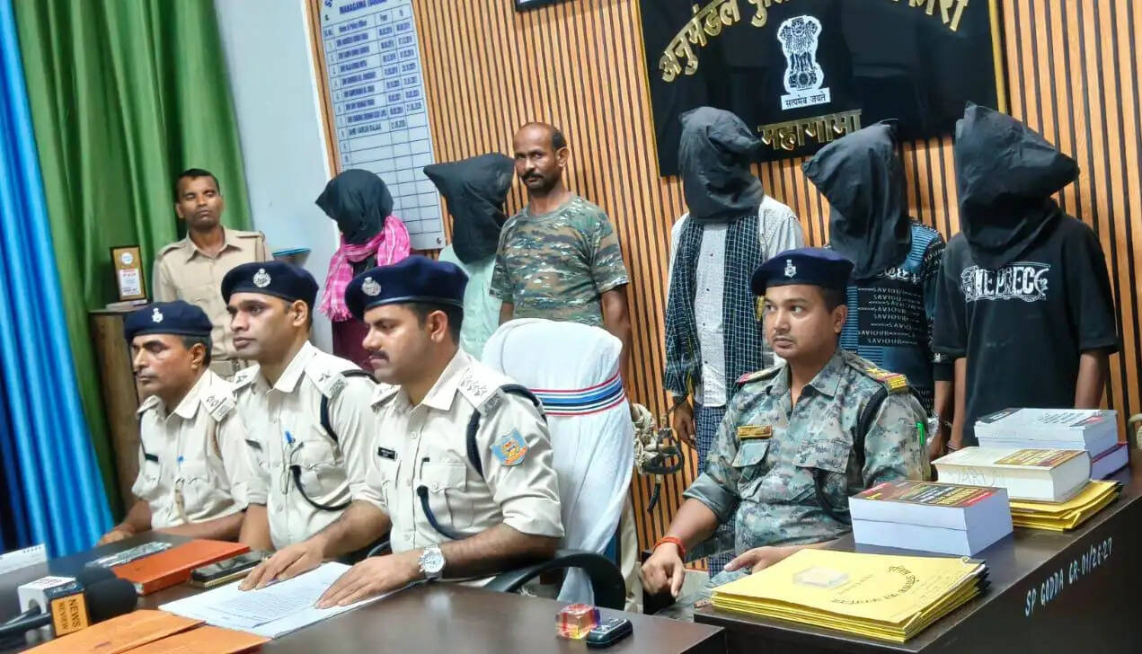 पुलिस ने सामूहिक दुष्कर्म के पांच आरोपितों को किया गिरफ्तार