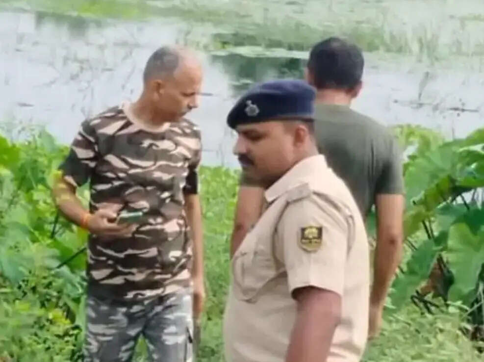 भारत-नेपाल सीमा पर एसएसबी की बड़ी कार्रवाई, 451 किलो गांजा सहित 77 लीटर शराब जब्त