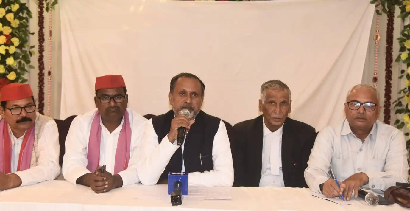 सपा सरकार बनने पर पुरानी पेंशन बहाली और नियमित भर्तियों का रास्ता होगा साफ : डॉ. मानसिंह यादव