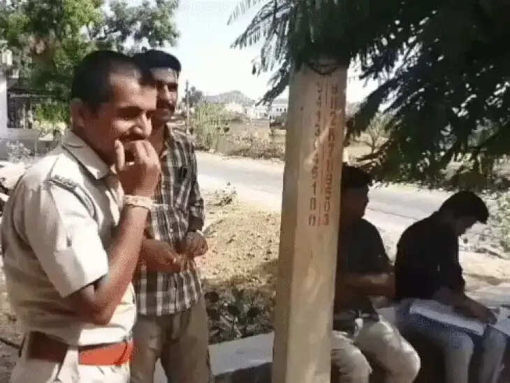 बच्चों की रहस्यमयी मौत के बाद प्रशासन सख्त: सलूंबर में 4 अवैध क्लीनिक सीज, झोलाछाप दुकानें छोड़कर भागे