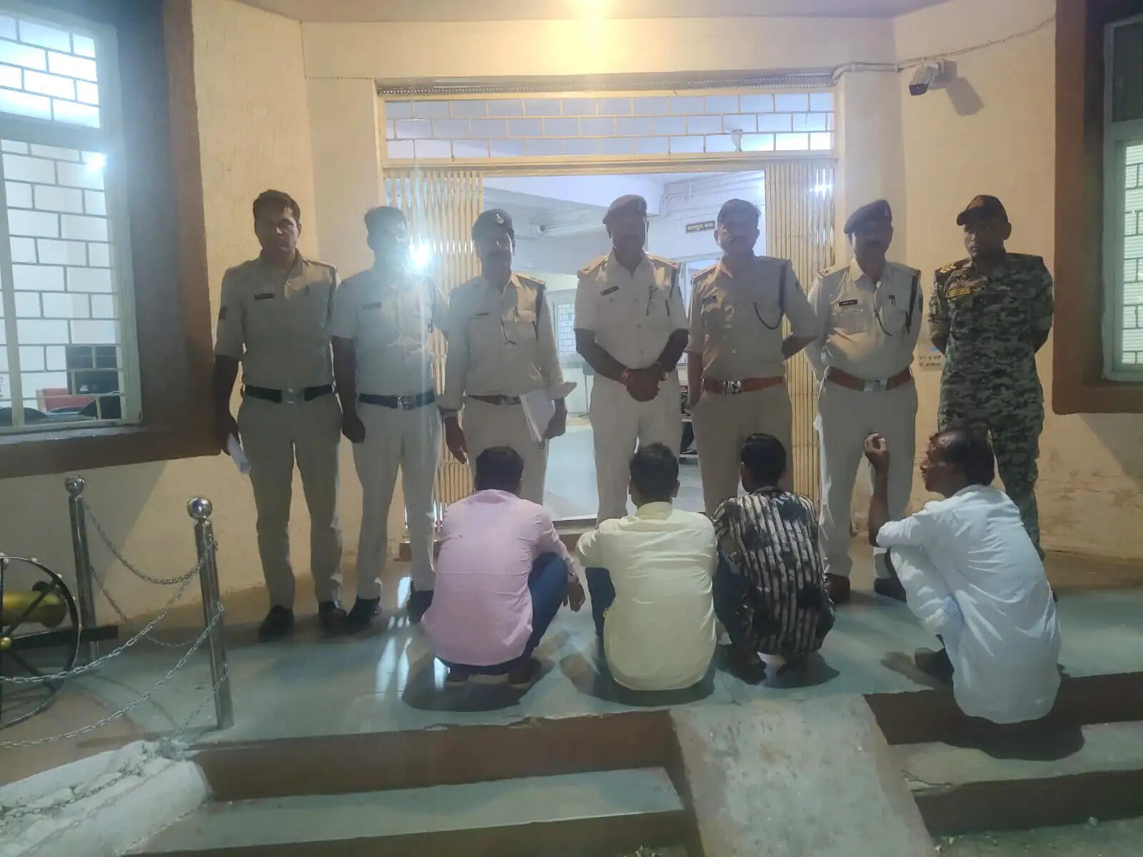 राजगढ़ः नातरा झगड़ा के नाम पर 14 लाख की अवैध वसूली मांगने वाले चार आरोपित गिरफ्तार