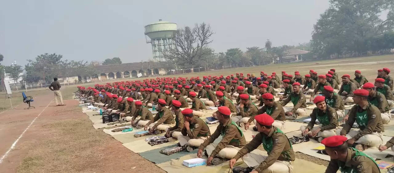 डीएसपी ट्रैफिक ने प्रशिक्षु सिपाहियों को दिया वाहन अधिनियम पर प्रशिक्षण