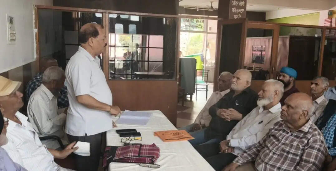 बिजली बोर्ड पेंशनरों को आयु के आधार पर अलग-अलग वित्तीय लाभ देने का विरोध