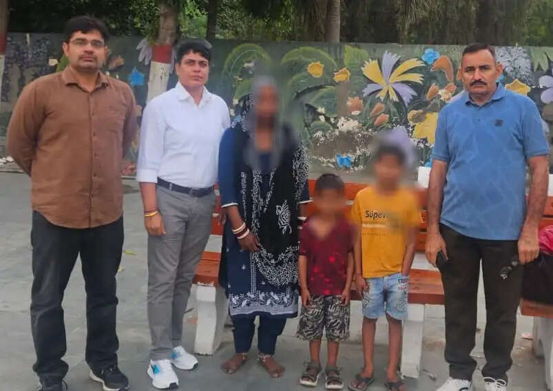 कैथल: ‘ऑपरेशन स्माइल’ की सफलता: गुमशुदा महिला व दो बच्चों को सकुशल परिजनों से मिलवाया