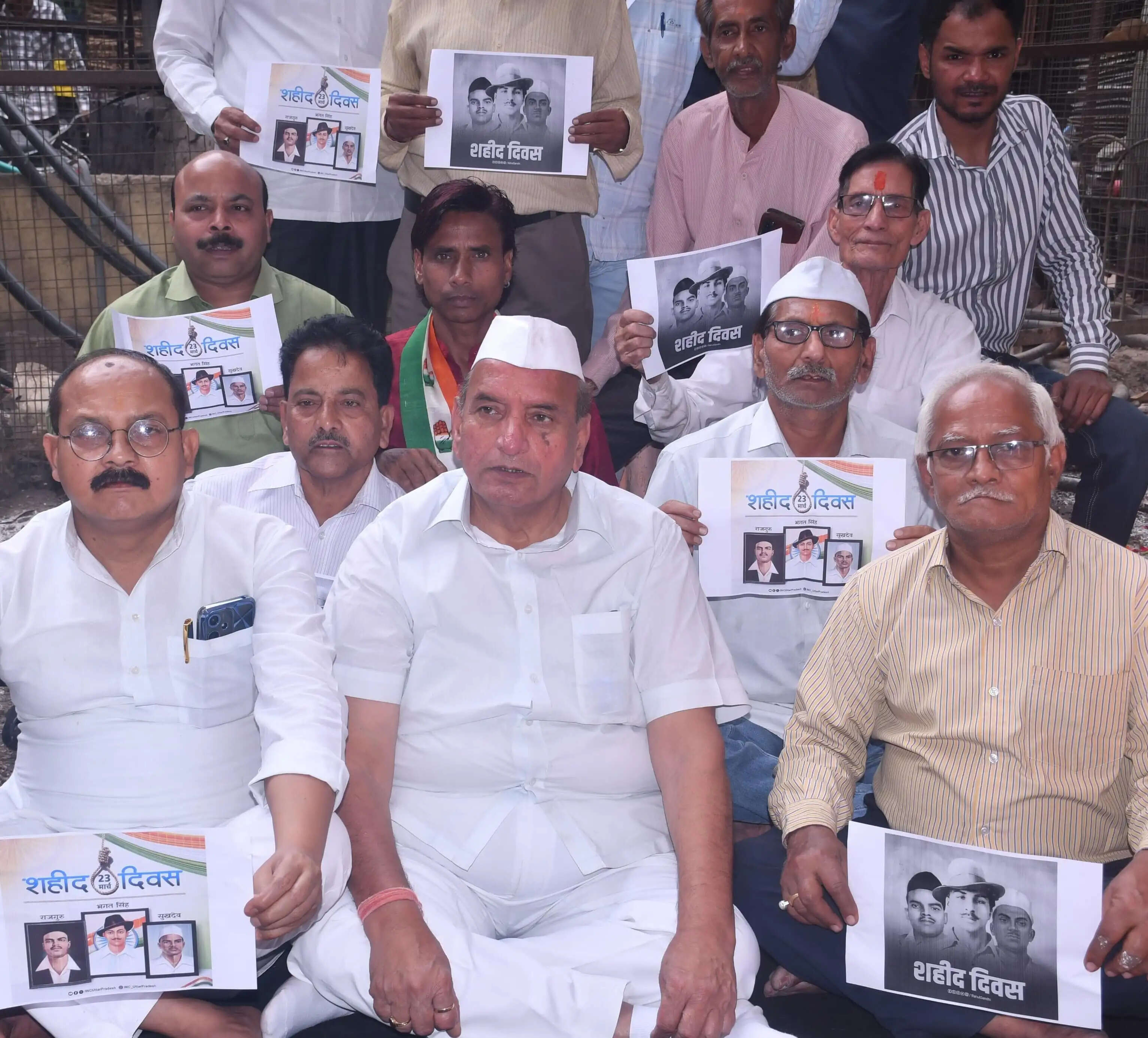 शहीदों का अपमान बर्दाश्त नहीं : पवन गुप्ता