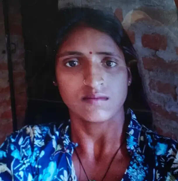 संदिग्ध परिस्थितियों में विवाहिता की मौत, पति पर हत्या का आरोप