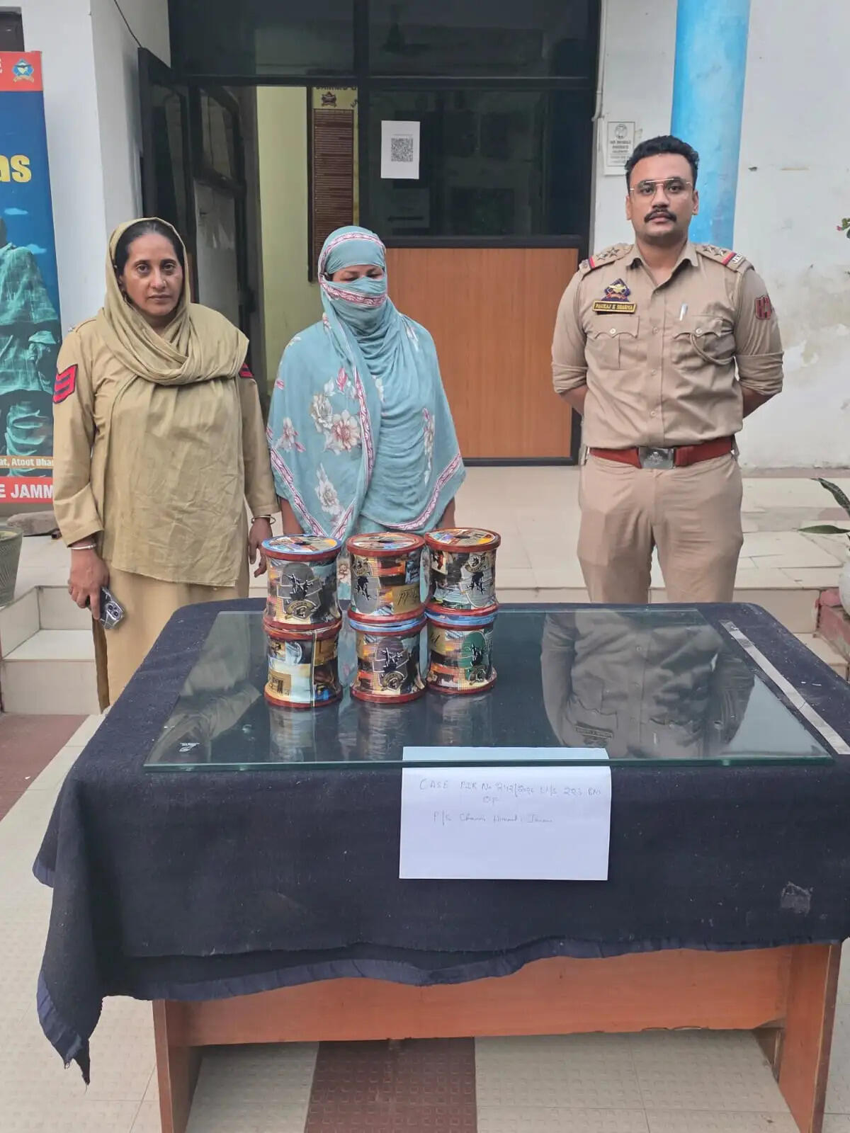 जम्मू पुलिस ने छन्नी हिम्मत में एक व्यक्ति को किया&nbsp;गिरफ़्तार, प्रतिबंधित मांझा ज़ब्त