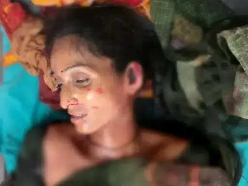 जमीन विवाद में पति ने सरिए से पत्नी का सिर फोड़ा, तड़पती छोड़ हुआ फरार, आरोपी पति पुलिस हिरासत में
